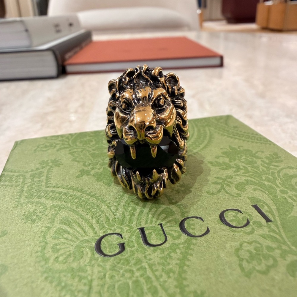 Gucci Gold Lion Head Crystal Ring size 13IT